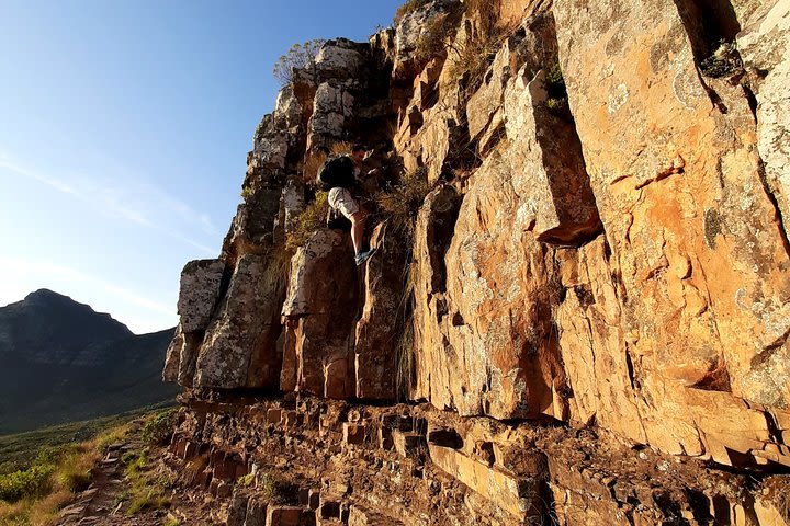 Hike Table Mountain via Kloof Corner Ridge morning tour image