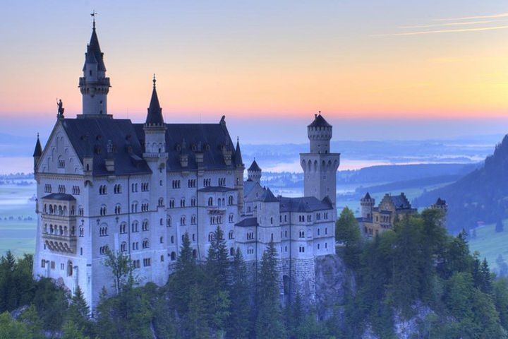 Private Tour: Royal Castles of Neuschwanstein and Hohenschwangau from Munich image