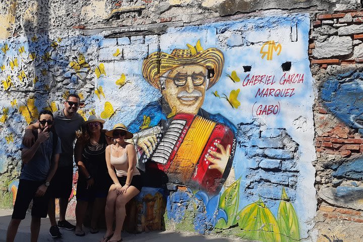 Gabriel García Márquez Literature Tour in Cartagena De Indias and snacks. image