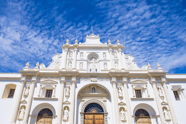 Antigua's Highlights: Guided tour of Antigua's history & culture image