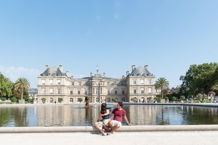 CHARMING PARIS: Half day guided visit and photo reportage image