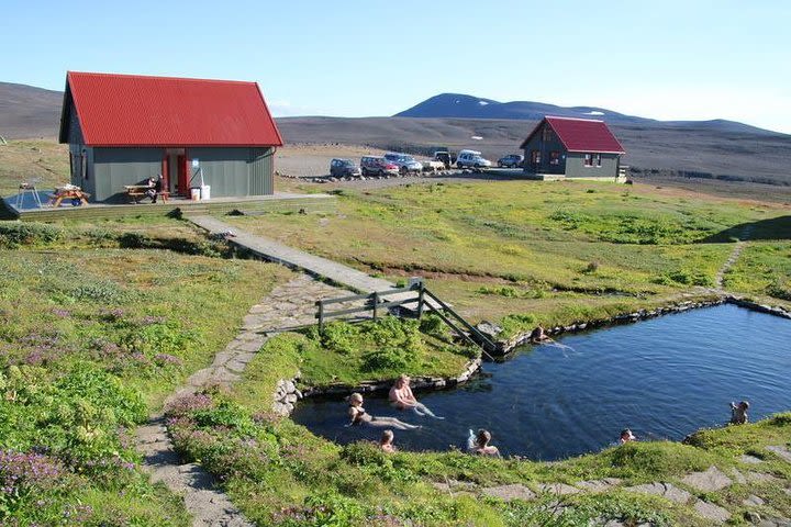 Laugafell hot springs, privat super jeep tour image