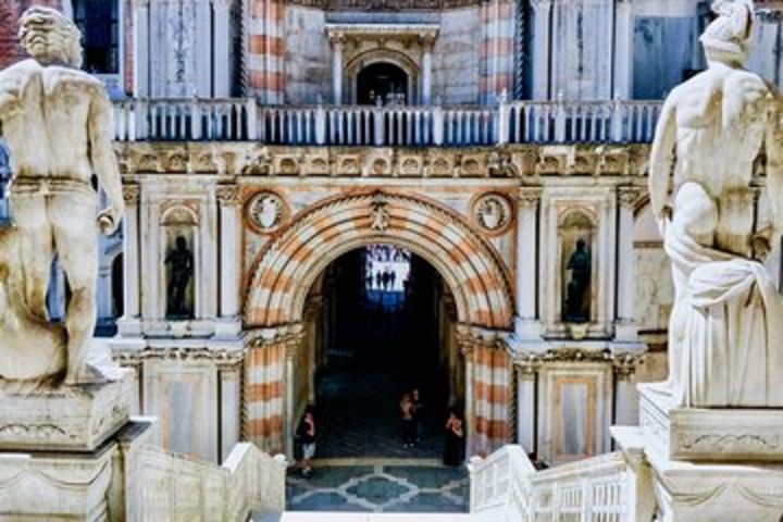 Ducal Venice, Historical Walking Tour & Skip the line Doge's Palace image