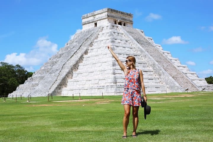 Visit Chichén Itzá form Cancun or Riviera Maya, Lunch and Cenote included image