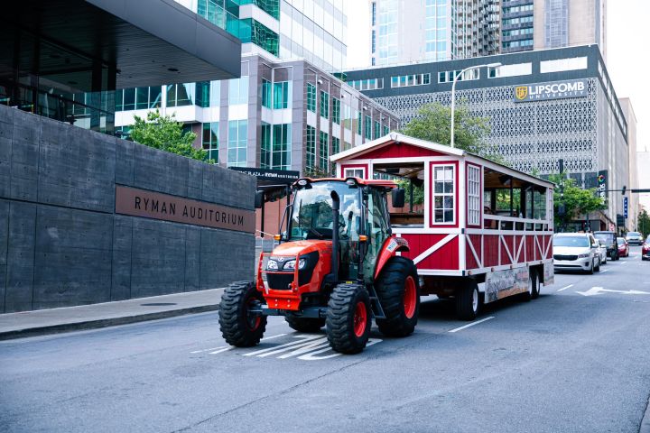 Nashville Sightseeing Tractor Tour image