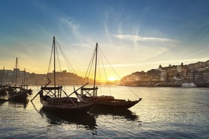 Fado Show with Dinner in Porto image