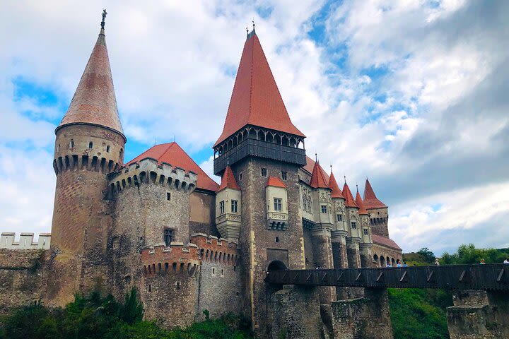 Sibiu - Timisoara transfer, Visit at Corvins Castle and City Tour in Timisoara image