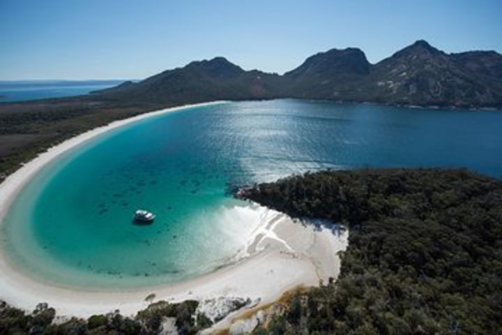 Wineglass Bay Cruise from Coles Bay image