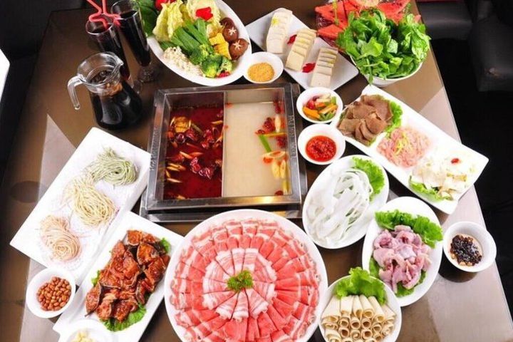 Private Xi'an HaiDiLao Hot Pot Local Food Tour image