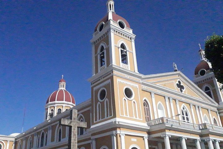 Granada Isletas +Colonial City tour image