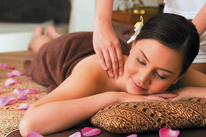 Private Jet lag Treatment at Bali Luxury Spa image