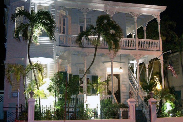 Key West Haunted Pub Crawl and Ghost Tour image