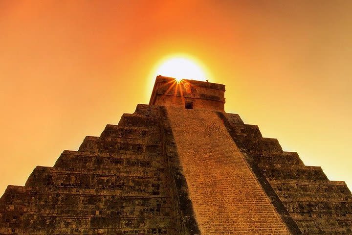 Chichen Itza image