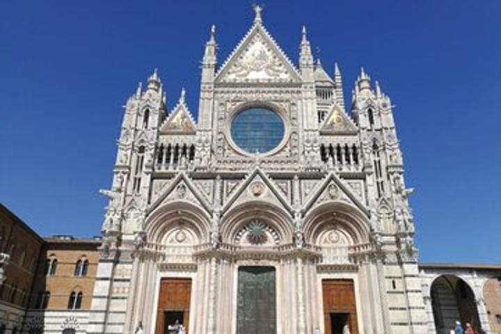 Private visit to the Cathedral of Siena image