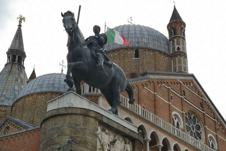 Padua: Highlights Private Walking Tour & Scrovegni Chapel image