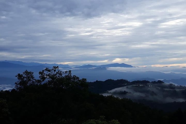 Nagarkot Sunrise and Day Hike to Changunarayan !! image