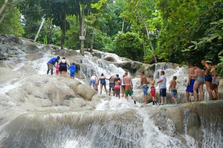 Dunn’s River Falls & Konoko Garden image