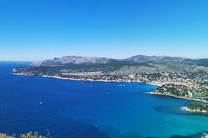 Toulon Shore Excursion: Private Day Trip to Le Castellet, Cassis and Marseille image