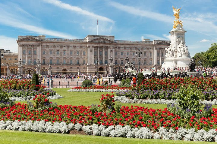 Buckingham Palace Tour and Changing of the Guard Ceremony image