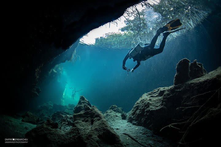 Sidemount Diver PADI course image