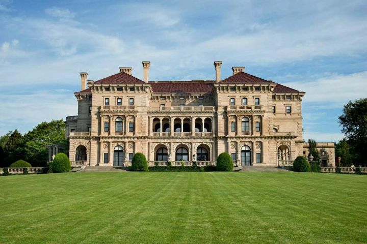 Martha's Vineyard & Essex 2-Day Tour from New York image