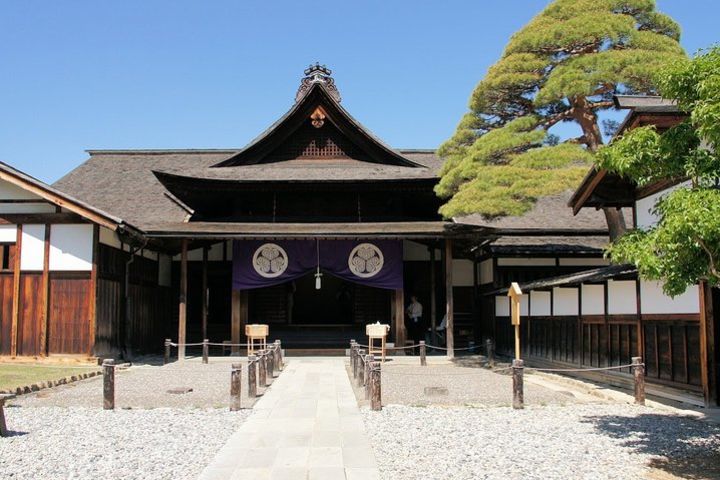 From Nagoya: Gujo Hachiman & Shirakawago 1-Day Tour with Lunch image