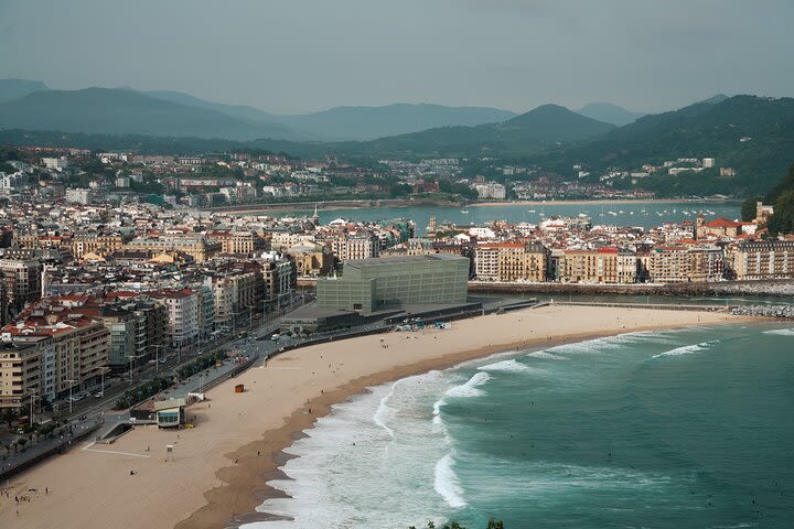 San Sebastian on Two Wheels: E-SCOOTER - Private Cultural Adventure image