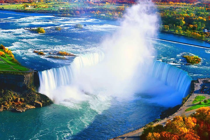 Private Tour of Niagara Falls with Hornblower Boat Cruise image