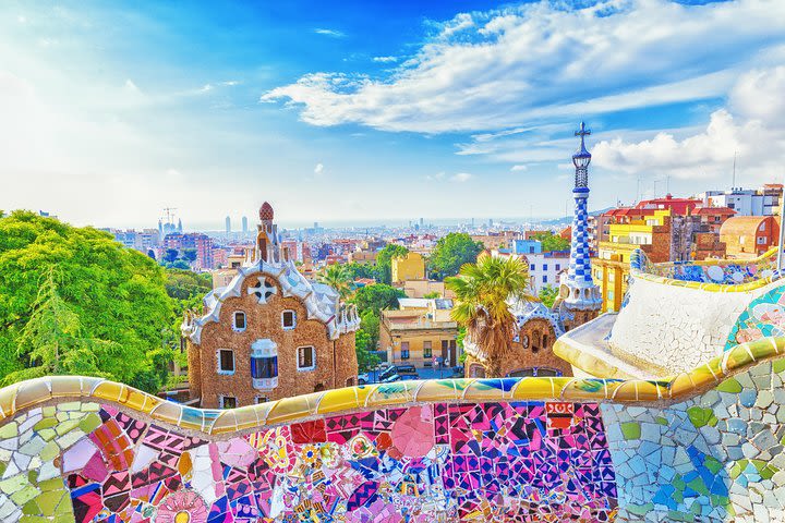 Sagrada Familia and Park Güell Adventure for Kids image