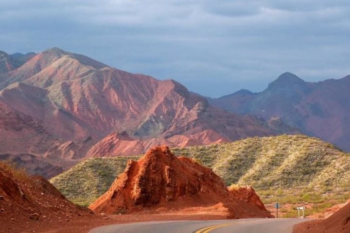 Tobacco Route Full Day Tour from Salta image