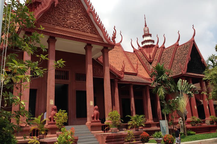 Day1: Full-Day Phnom Penh Sightseeing Tour image