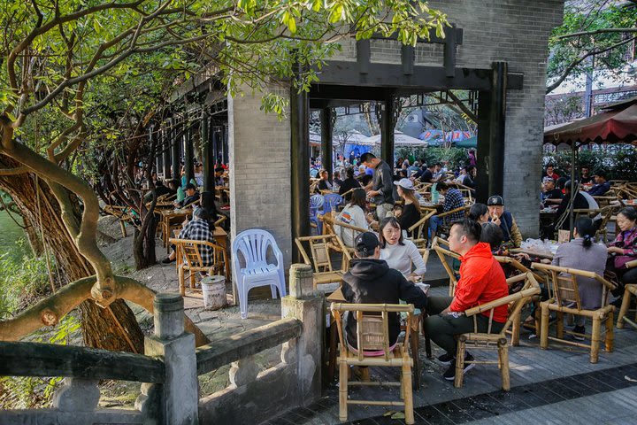 Private Day Tour: Chengdu Panda Base & downtown walking tour image