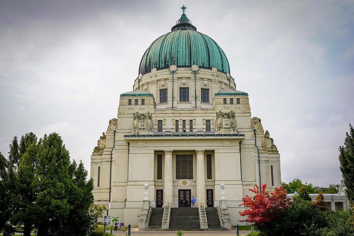 Magical central cemetery of Vienna image