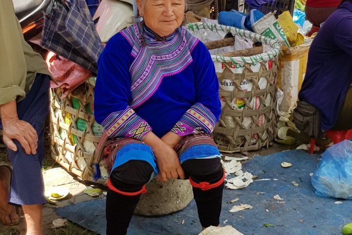 Colorful Local Markets of Sapa Tour image