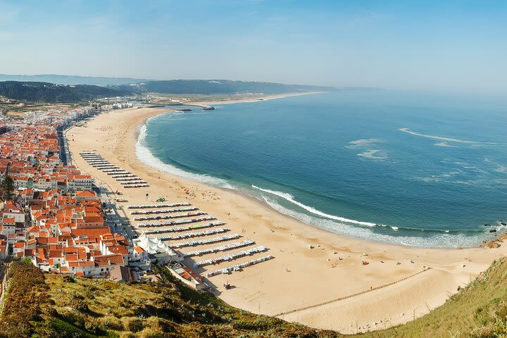 Nazaré and Alcobaça: between giant waves and one of the Monasteries of Portugal image