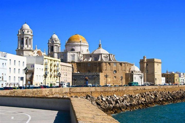 Bike Tour in Cadiz image