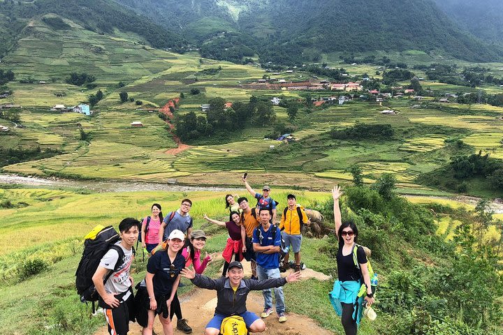 Sapa trekking tour by train 2 days 3 nights ( Overnight in homestay) image