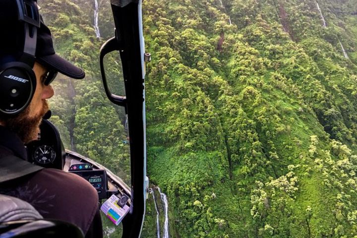 Doors-Off West Maui and Molokai Helicopter Tour image