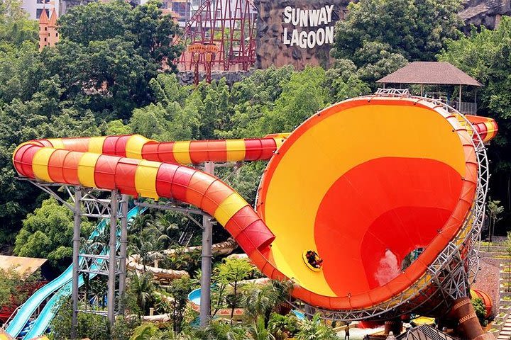 Sunway Lagoon Day Trip with 6 Amusement Park  image