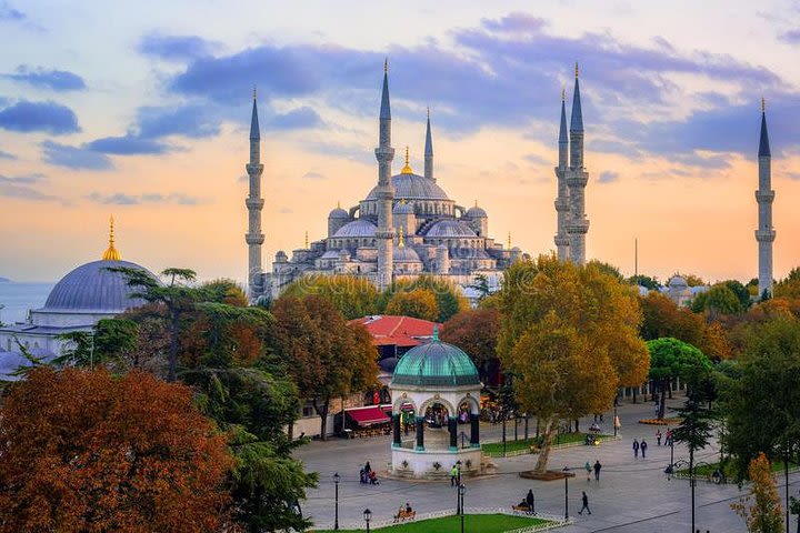 Private Old City Tour Of Istanbul Full Day image