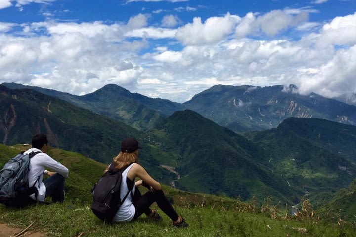 The best view and most authentic tour in Sapa image