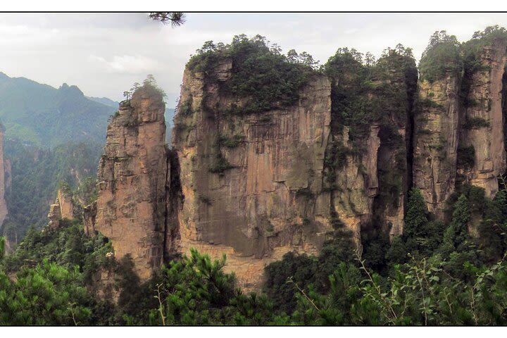 2-day Zhangjiajie National Forest Park & Glass Bridge Tour image