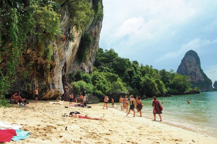 Full-Day Rock Climbing at Railay Beach image