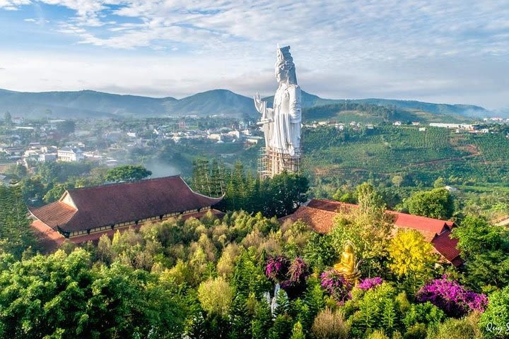 Full-Day Guided Waterfall Tour at Dalat image