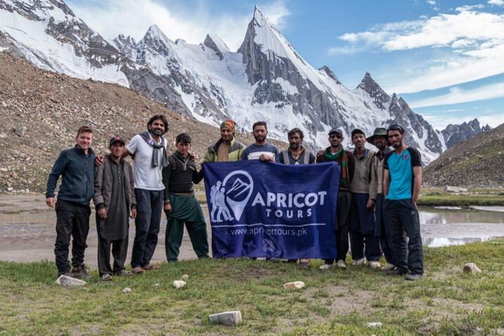 K2 Gondogoro La Circuit Trek - 21 Days image