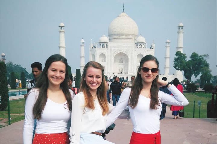 4 Days Golden Triangle Tour to Agra and Jaipur From New Delhi image