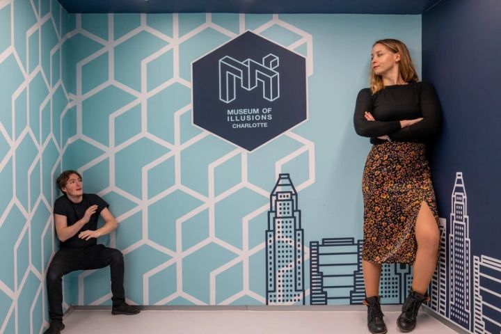 Museum of Illusions Charlotte image