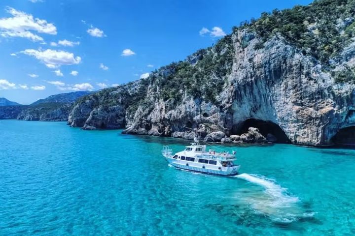 Boat Trip in the Gulf of Orosei & Bue Marino Caves image