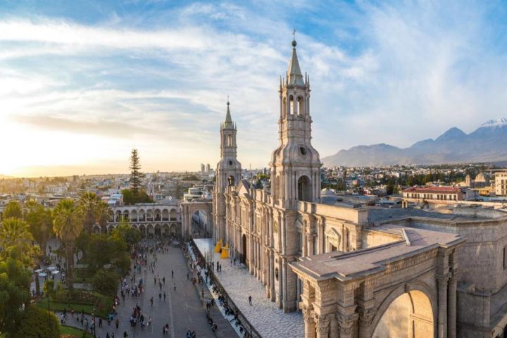 Essential Arequipa and Colca Canyon Tour Package image