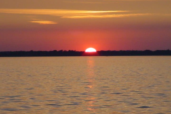 Guided Kayak Sunset Tour on Niagara River from the US Side image